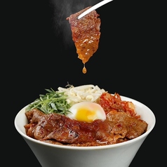 焼肉丼 たれ櫻 新宿三丁目駅 焼肉